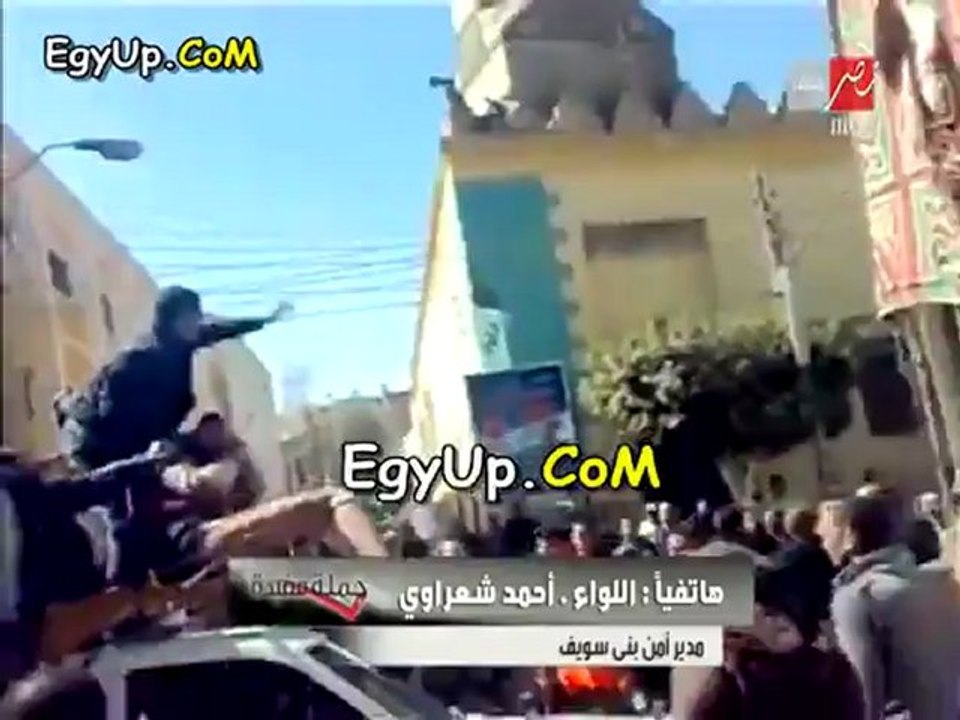 تفاصيل القاء القبض على قاتل الضابط هشام طعمه وهروبة من المستشفى بعد الاعتداء عليه من الضباط فى جنازة الشهيد ..