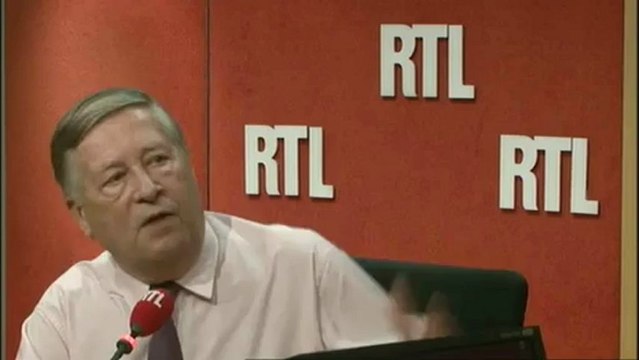 Alain Duhamel confirme qu'en France le parlement et les ministères de la défense et de l'intérieur sont investis par des Francs-Maçons / 4 Janvier 2012