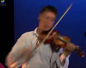 "MADRE MIA "di  Paolo Buconi violinista cantante