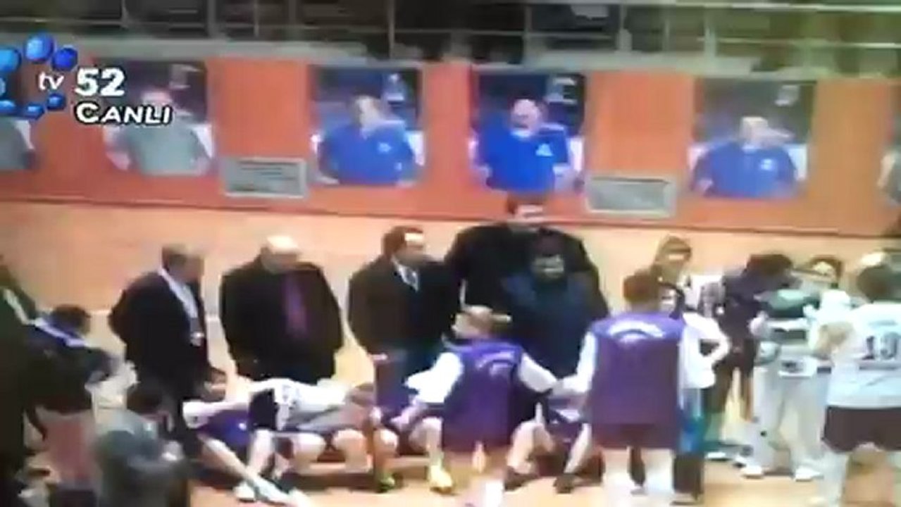 Ligin son maçında , Vali beyle resim çekilme