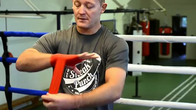 Putting on Boxing Wraps - Learn Boxing - Sneak Punch