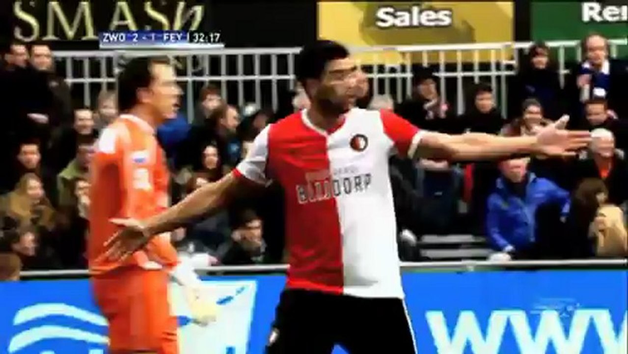 Erst Eigentor, dann Fallrückzieher! Pelle trifft vorne und hinten