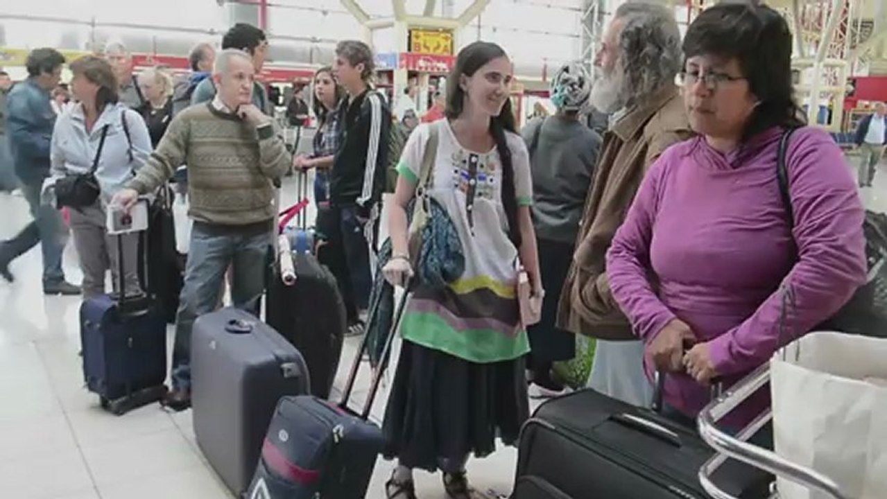 Blogueira cubana, Yoani Sánchez, viaja ao Brasil