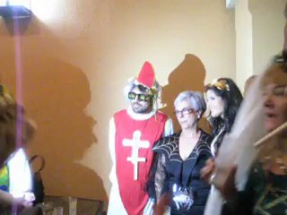 FIESTA DE DISFRACES EN JEREZ,ECHANDO UN LONDRES.