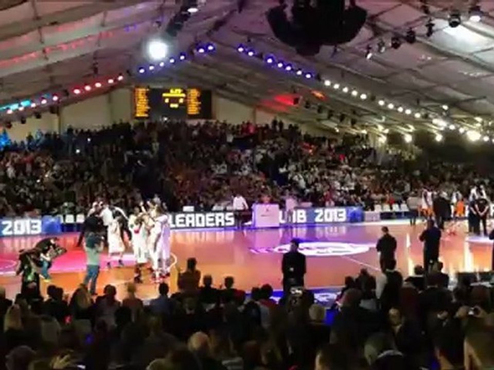 Rémi à Disney pour la Leader's Cup de basket