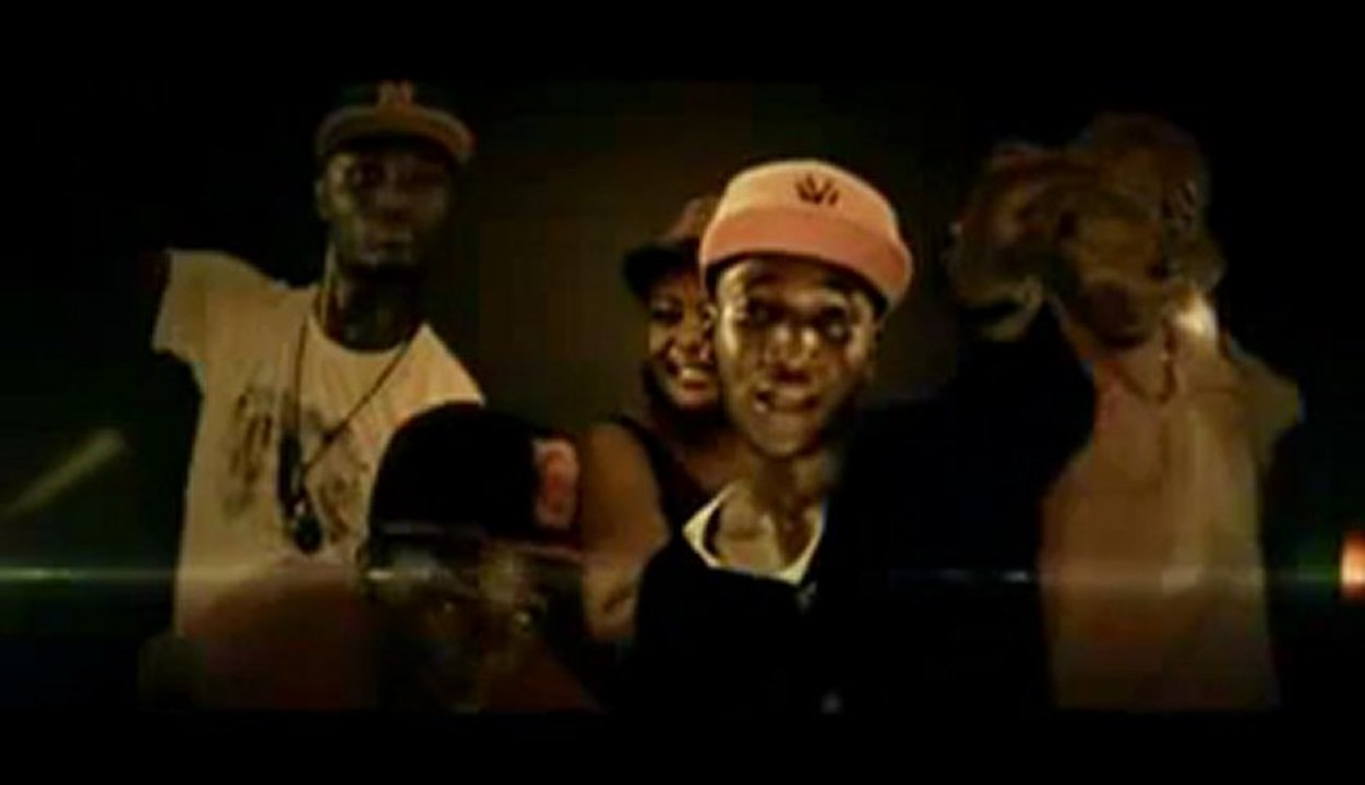 ROSYCHICKS ft. sideone and tuyung...loose control