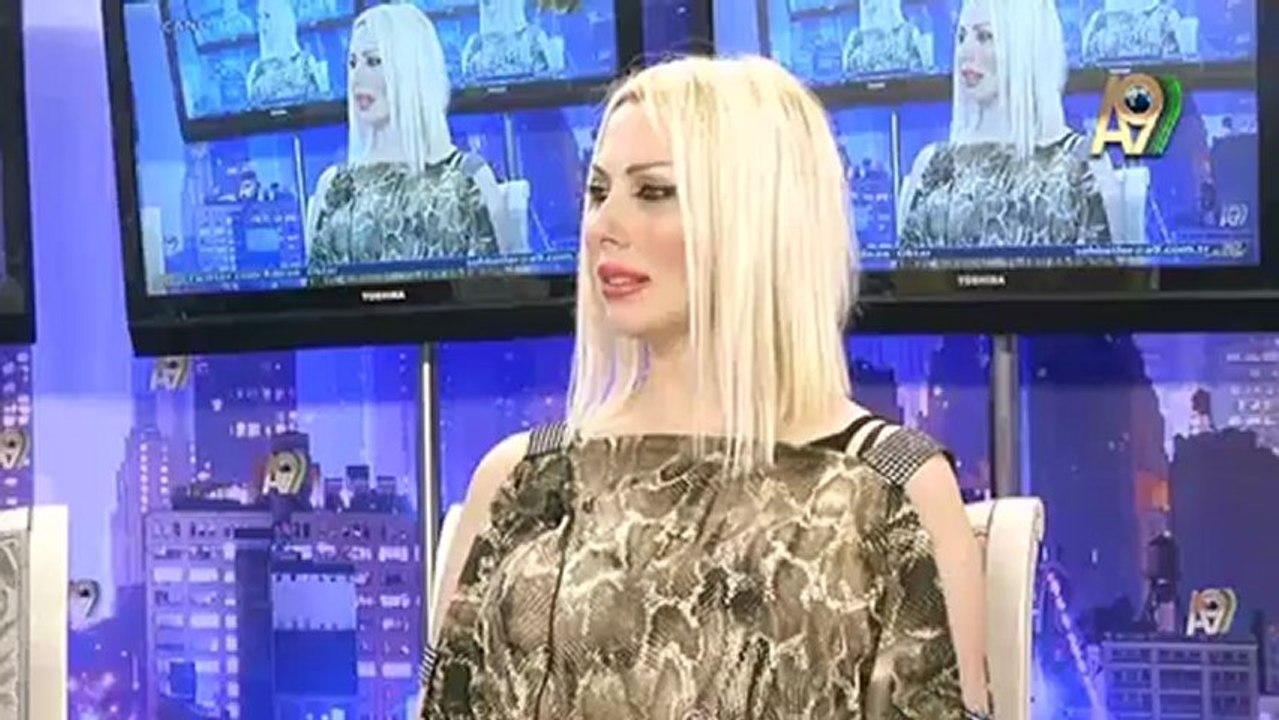 Dindar, namaz kılan bir Cumhurbaşkanımızın ve Başbakanımızın olması çok güzel