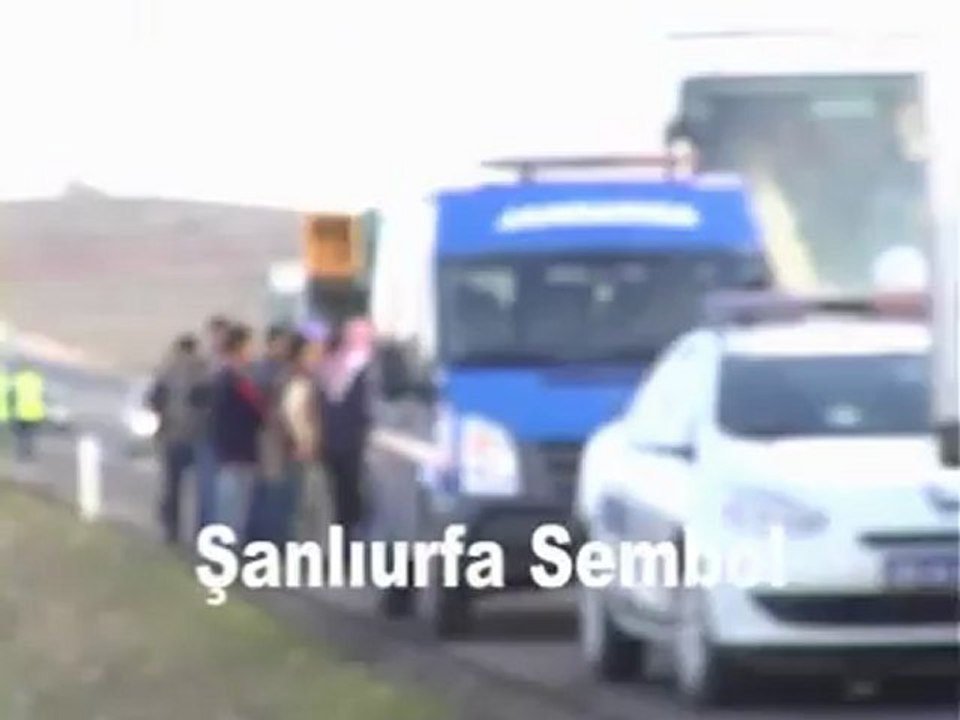 Düğün Dönüşü Kaza Yaptılar