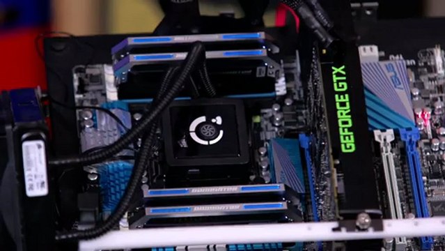 Corsair Dominator Platinum Lightbar Sexy Showcase Linus Tech Tips