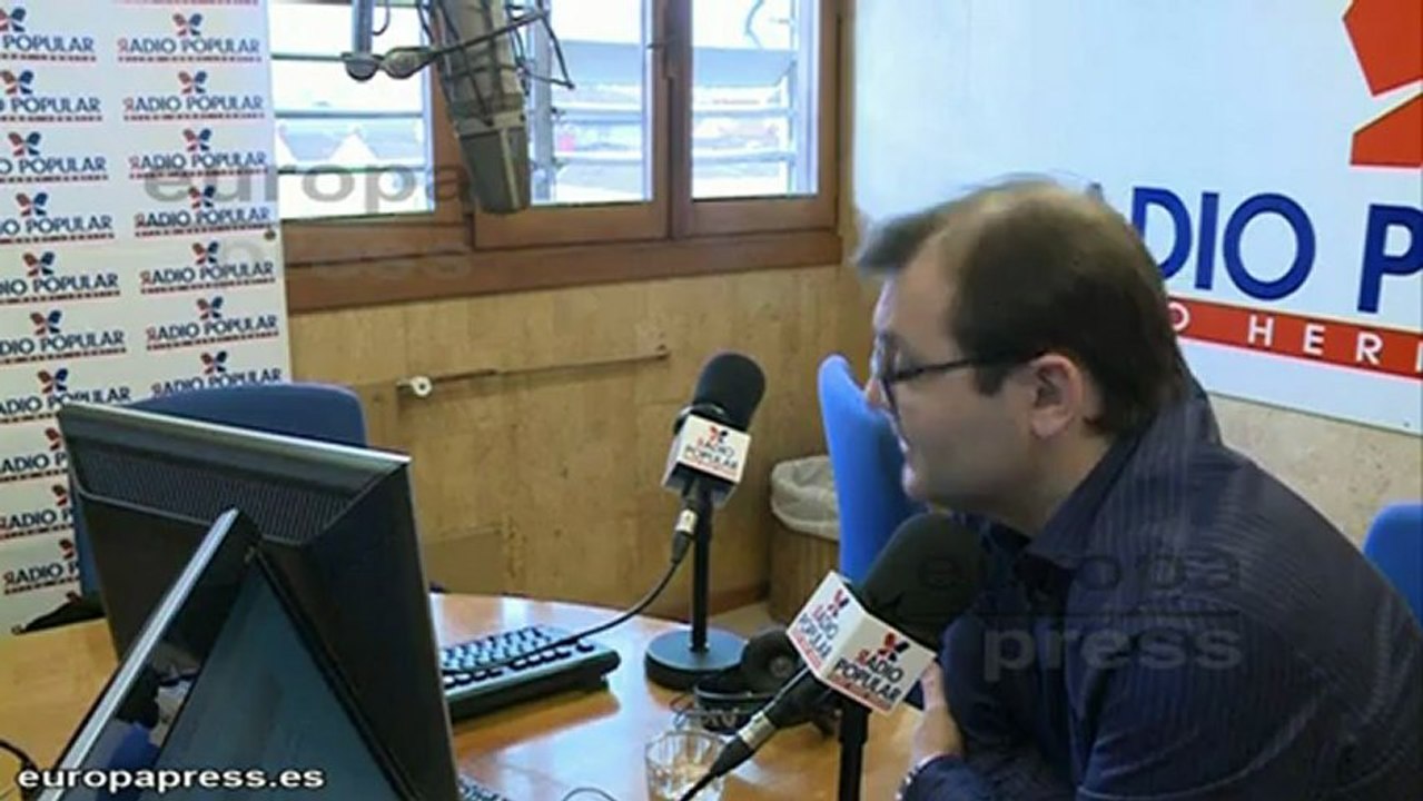 Basagoiti a ETA: "No vale sólo con entregar armas"