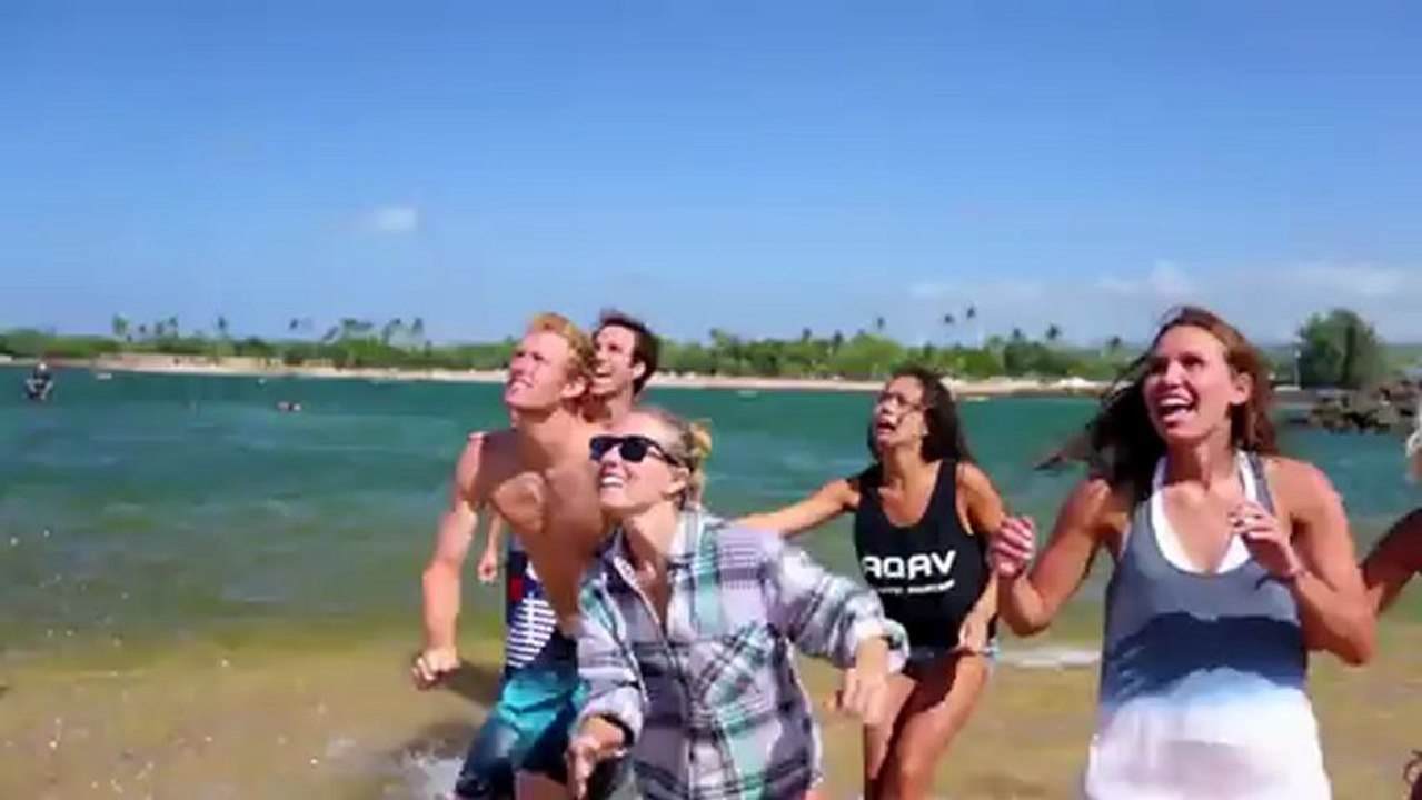 Diversão ao máximo dentro de água com um Flyboard... isto sim é gozar a vida!