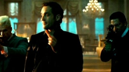 Bruce Willis' latest "Die Hard" tops box office