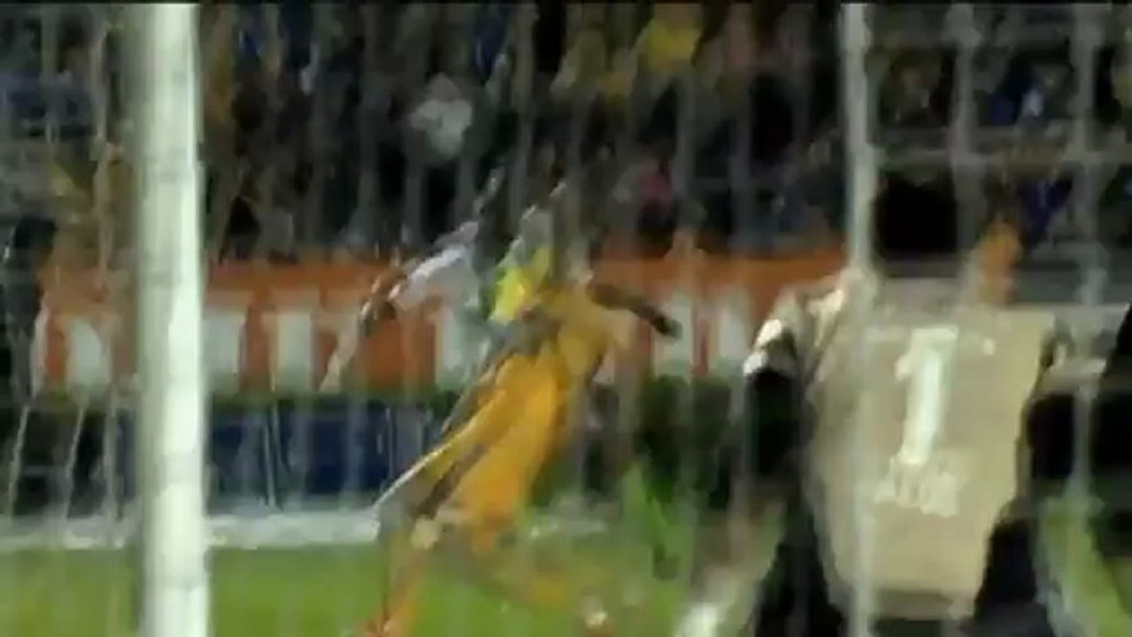 Liga MX: Spitzer Winkel? Für Quintero kein Problem!