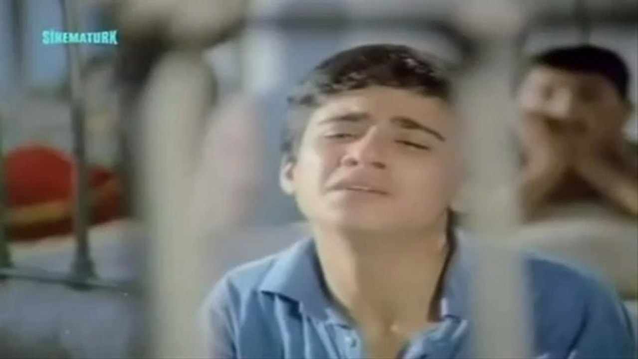 Ahmet Kaya & Emrah - Gecmiyor Gunler Orjinal Duet Mix Isyankar365