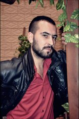 YAHYA AKYÜZ ÖYLE BİR SEVDAYA DÜŞMÜŞÜM VAY VAY SÜPERRR