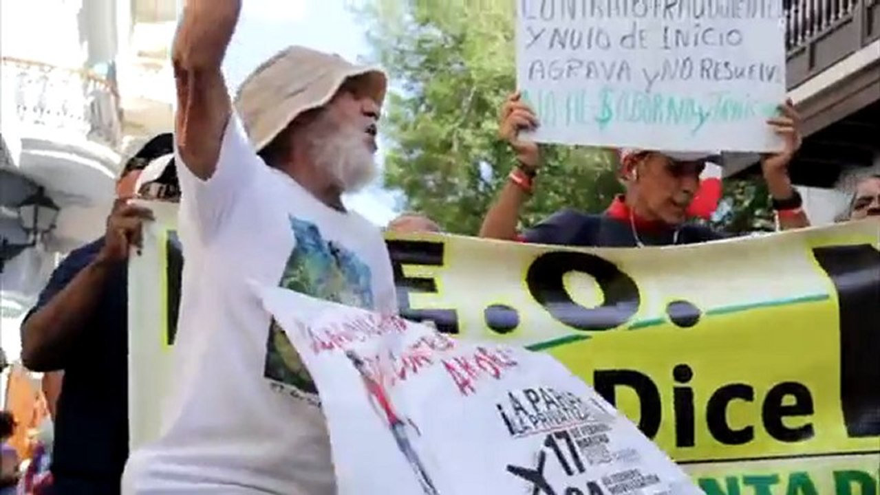 Marcha en defensa del Aeropuerto (17/feb/13)