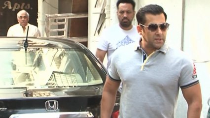 Salman Khan To Do Action Scenes In Dubai Mall [HD]