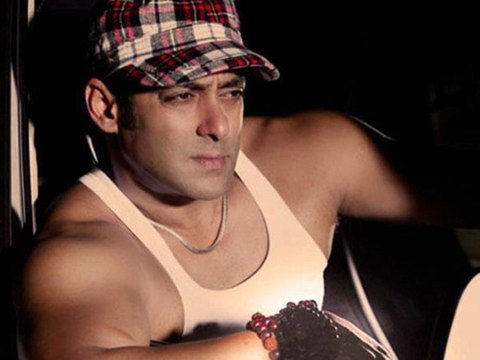 Salman Khan Mobbed
