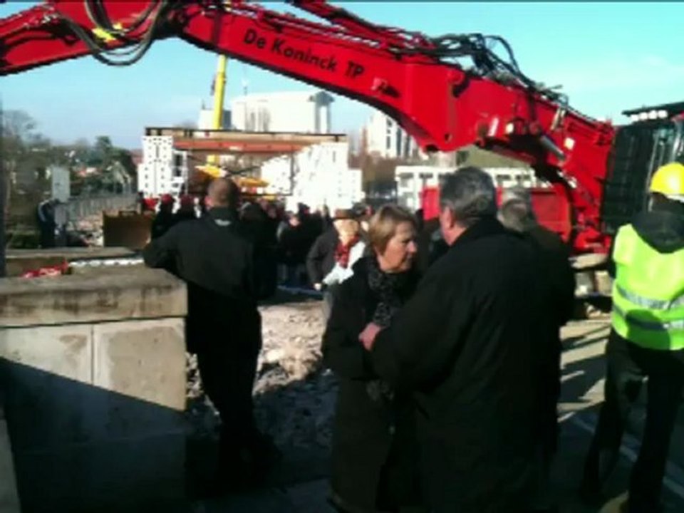 Grignotage du pont de Paris à Beauvais