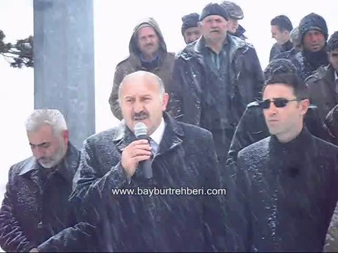 Bayburt Rehberi - Kop Dağı Şehitlik Anıtında Baskanin Konusmasi