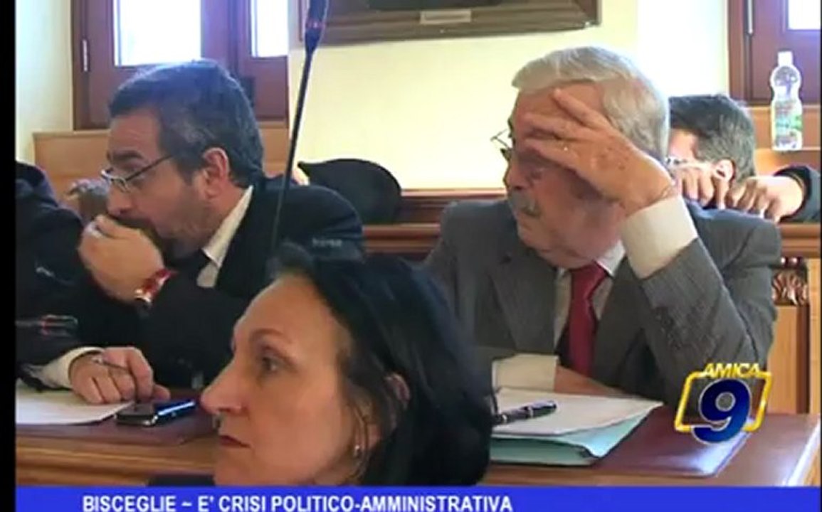 Bisceglie | E' crisi politico-amministrativa