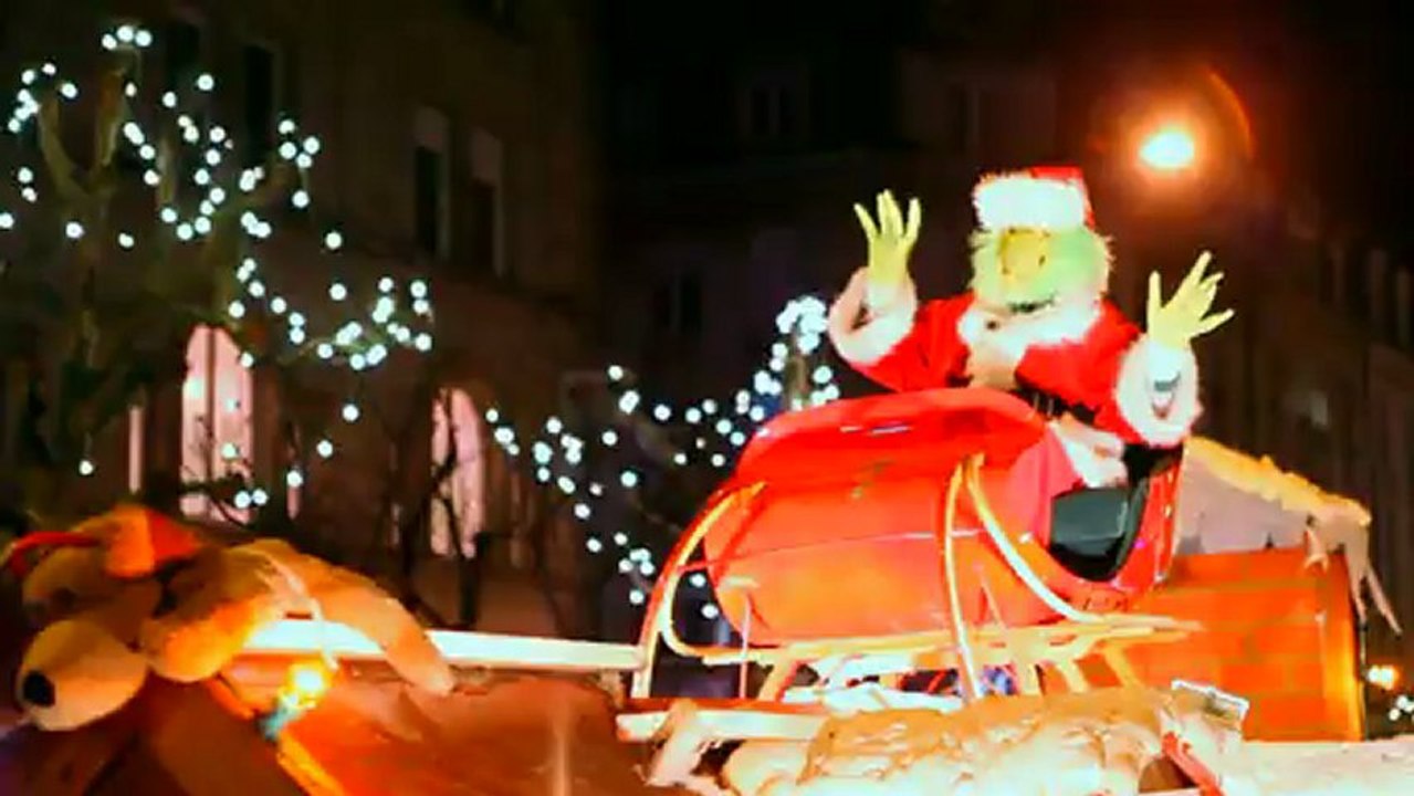 Segway Christmas Parade 2012 : Street Marketing Pizza Hut - Mobilboard Luxembourg