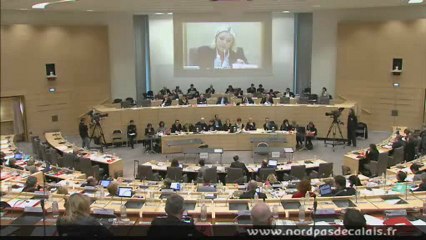 Marine Le Pen contre l'argent public versé au bénéfice des clandestins