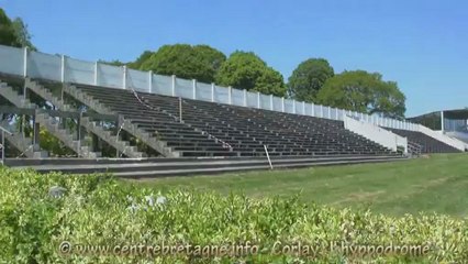 Découverte de Corlay : Château, Étang & Hippodrome 🐎
