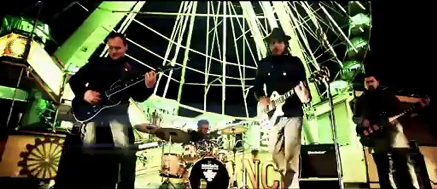 Amanita Suit - Quiero cantar