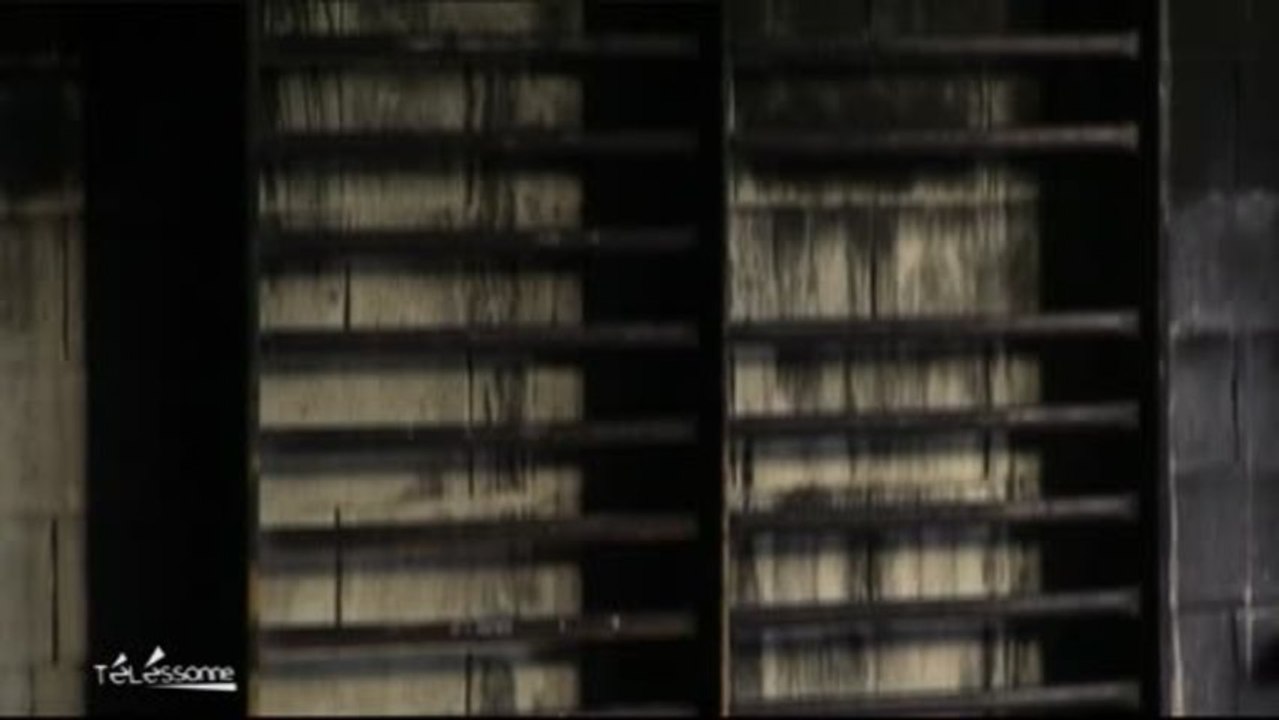 Un gymnase en feu (Lisses)