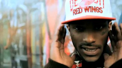 CLAIRA JUST GIVES ANGEL A VALENTINES DAY CARD, ALSO SPEAKS TO SCORCHER ABOUT THE MOVEMENT