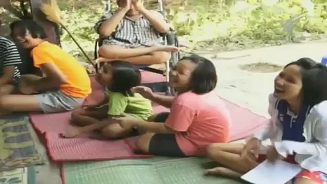 รายการ ชีวิตจริงยิ่งกว่าละคร วันที่ 19 กุมภาพันธ์ 2556-คนหลังฉาก