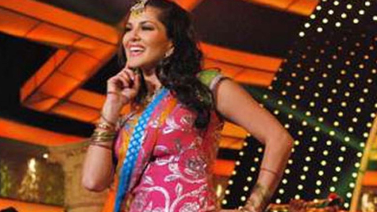 Sunny Leone's Item Song In 'Shootout At Wadala'