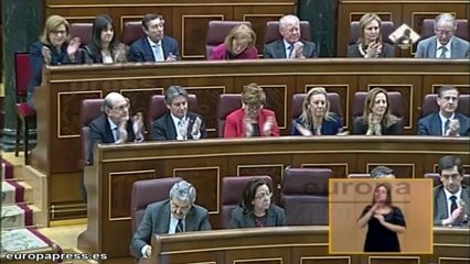 Rajoy: "En 2014 pymes y autónomos no pagarán el IVA de las facturas pendientes"