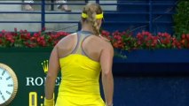 Straordinaria Vinci, batte la Kerber e vola ai quarti