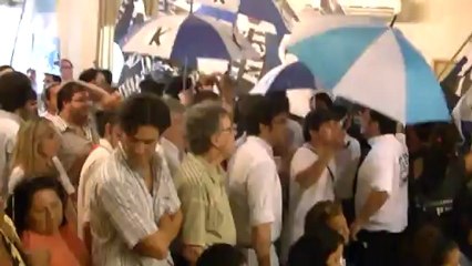 Descamisados-La Campora y...