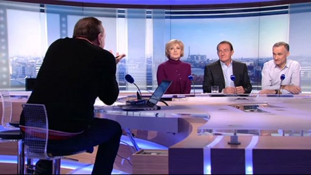 Evelyne Dhéliat et Gilles Bouleau font une surprise à Jean-Pierre Pernaut