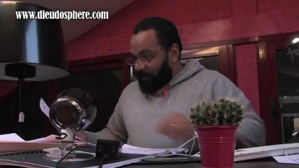 DIEUDONNÉ répond à la censure le 20 février 2013