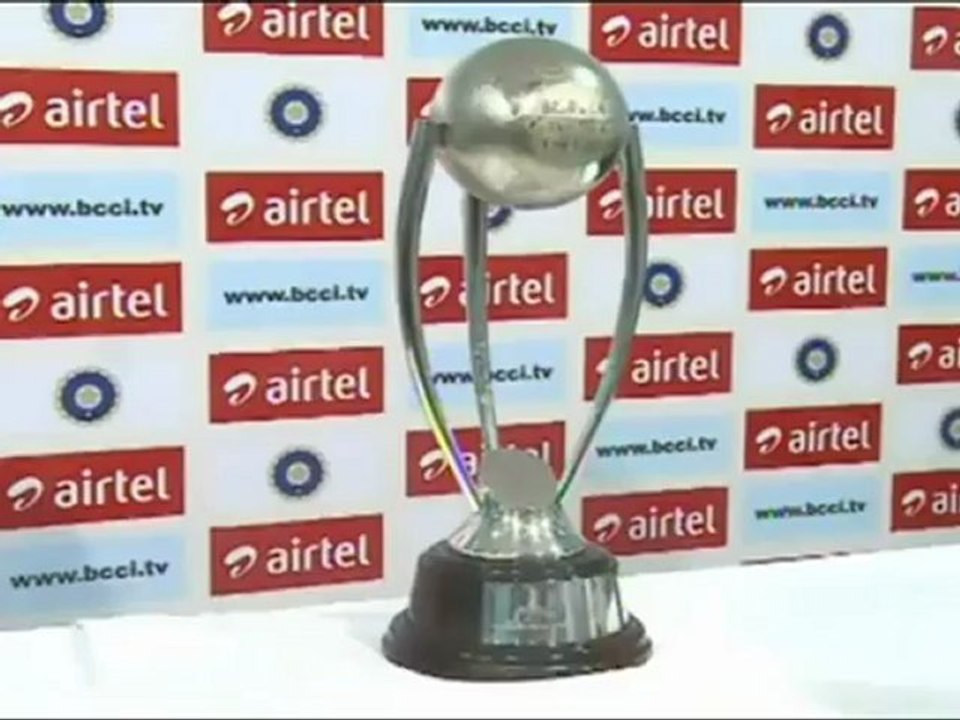 Border Gavaskar Trophy unveiled