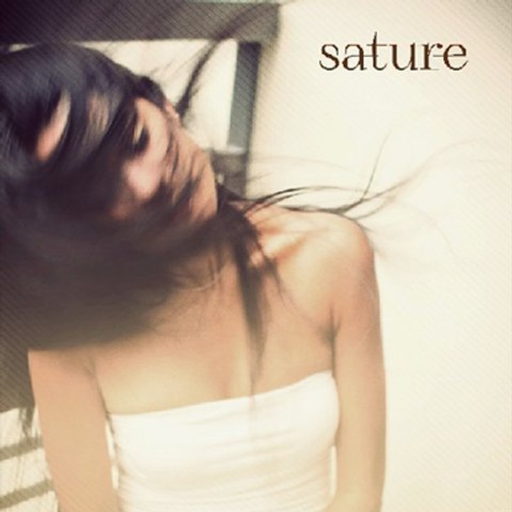 Sature - Le Monde Est A Nous