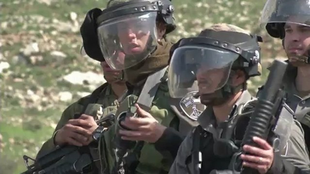 Confrontos deixam 20 palestinos feridos