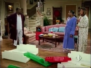 2x15 - Otto sotto un tetto - Rapporti difficili