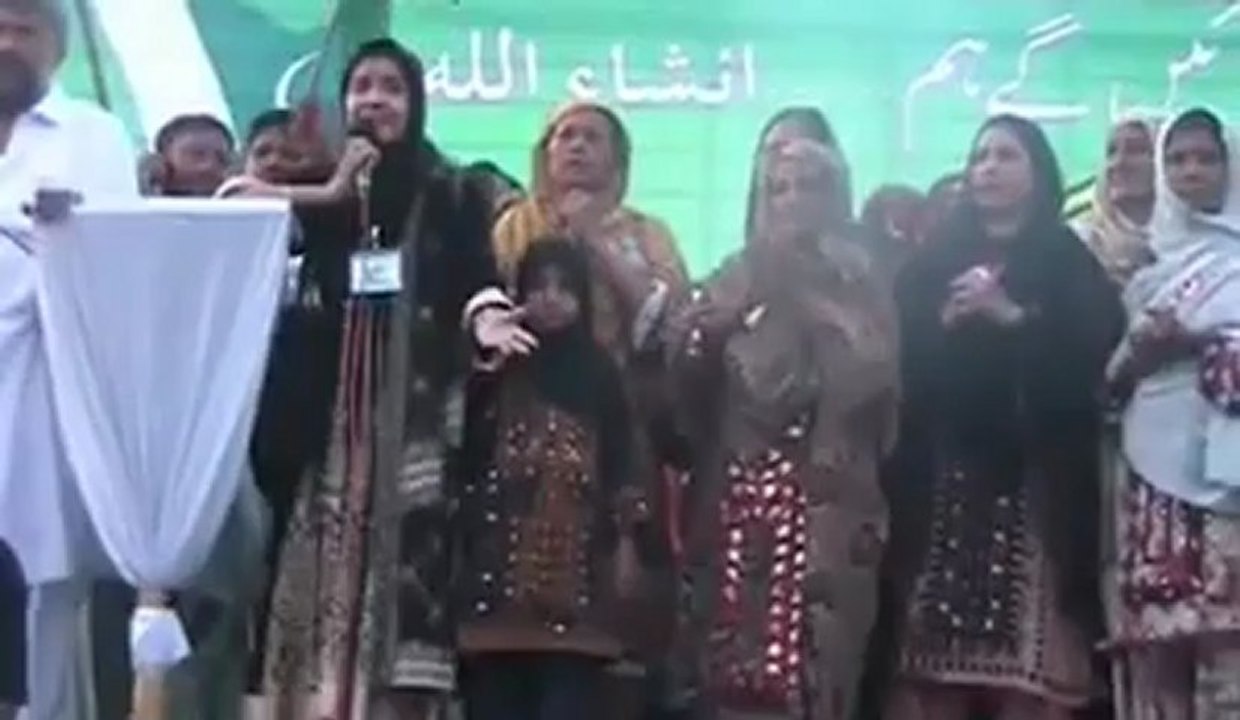 Dr Fowzia Siddiqui at Lyari-Cheel chowk sequence of Karwan e Gherat 4th Memorable Jalsa on 20th May - YouTube