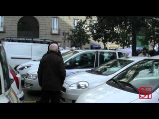 Télécharger la video: Napoli - Basta al caro assicurazioni (21.02.13)