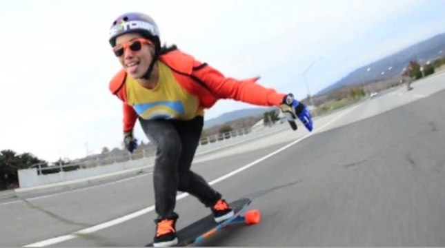 Longboard Girls Crew - Carmen Shafer Brings The Funk!