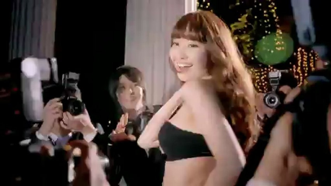 AKB48 Haruna Kojima Undress Bra Exposed(ピーチ・ジョン PEACH JOHN)