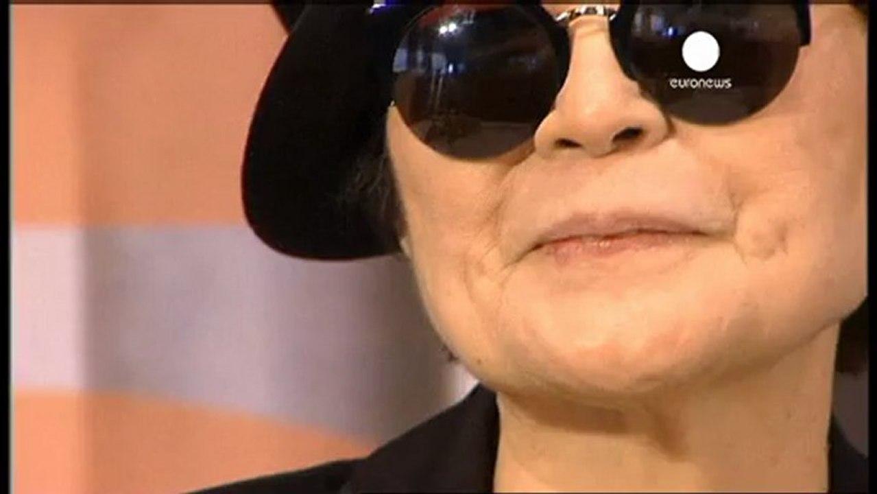 Yoko Ono, una splendida ottantenne