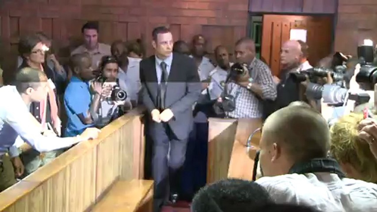 Pistorius consegue liberdade sob fiança