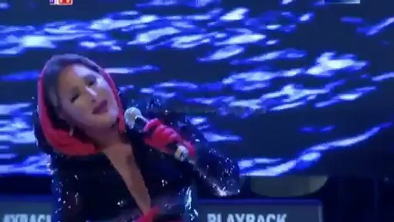 Nükhet Duru - Gitti de Gitti (Yeni Klip 2012) -