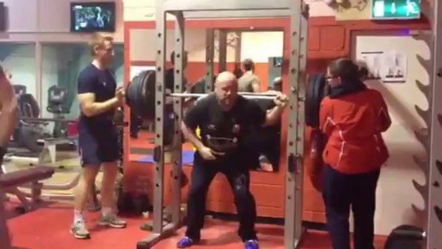 Tomas Cuddihy, squat 230kg, cit gym, December 2012.